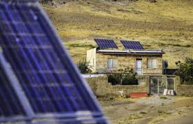 مزایای سرمایه گذاری در ساخت نیروگاه های خورشیدی تجمیعی حمایتی/ اختصاص بالاترین نرخ خرید برق تجدیدپذیر برای خانواده های محروم جامعه