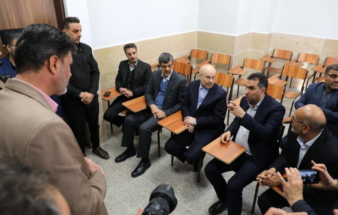 افتتاح آموزشگاه ۱۲ کلاسه چادرملو در اردکان با حضور دکتر قالیباف
