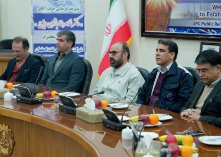 طرح بهینه سازی زنجیره محصولات پایین دستی شرکت پتروشیمی اصفهان کلنگ زنی شد