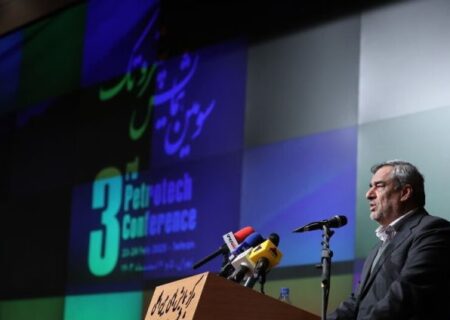 در دومین روز از سومین همایش «پتروتک» بررسی شد: نیازهای فناورانه شرکت ملی نفت زیر ذره‌بین کارشناسان