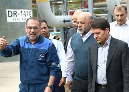 معاون وزیر نفت از پتروشیمی پارس بازدید کرد / دیدار حسن عباس زاده با سیاوش میرحاجی در مجتمع پتروشیمی پارس
