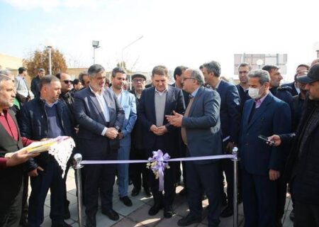 با حضور معاون سیاسی وزیر کشور: ۵ ایستگاه سنجش آلایندگی توسط پتروشیمی شازند به بهره برداری رسید