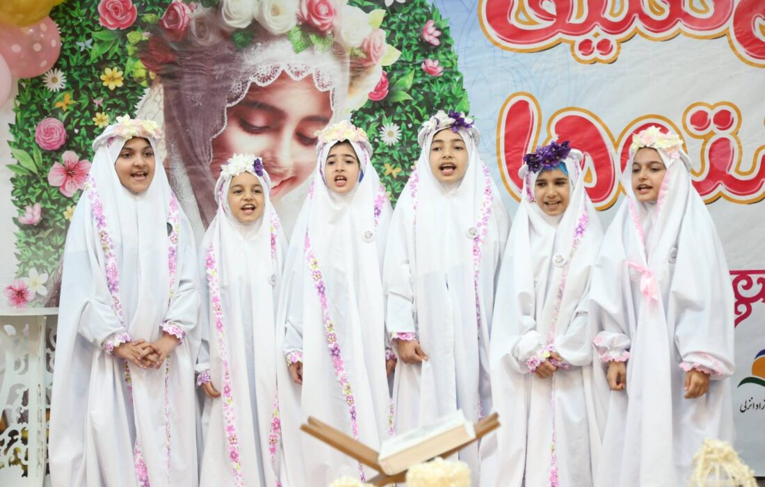 جشن فرشته‌های زمینی در مصلی بندرانزلی برگزار شد
