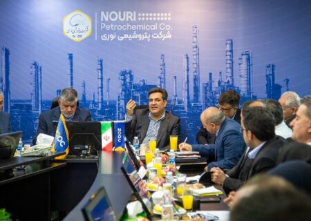 شرکت پتروشیمی نوری میزبان نخستین نشست”کانون تفکر بازرگانی“ شرکت‌های هلدینگ خلیج فارس
