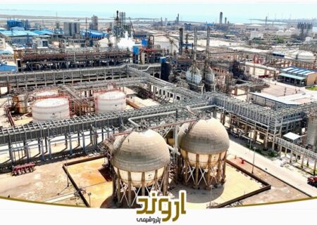 تعمیرات فرصتی بدون توقف تولید پتروشیمی اروند به همت کارکنان جهادگر انجام شد