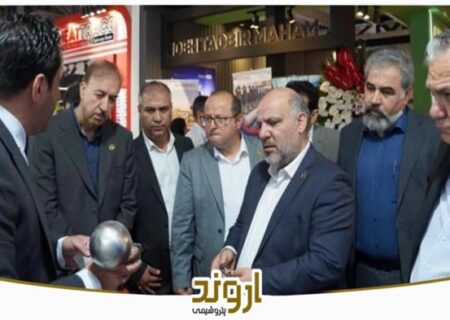 بررسی پروژه‌های برقی و الکترونیکی در پتروشیمی اروند در دومین روز نمایشگاه نفت ۱۴۰۴