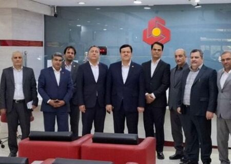 بانک ملت بیش از پیش در کنار مردم خواهد بود/ادامه بازدیدهای میدانی مدیرعامل بانک ملت از شعب و واحدهای پشتیبان