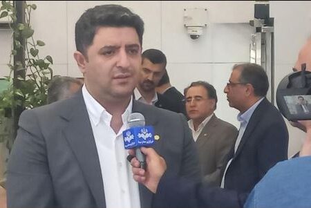 بازدیدمعاون نظارتی بانک مرکزی از شعب بانک مسکن/ قدردانی از همبستگی کارکنان بانک مسکن