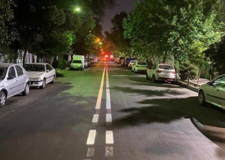 آغاز عملیات خط کشی محوری به طول ۴۰۰ کیلومتر در معابر منطقه ۱۶