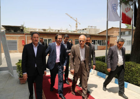 تقدیر نماینده رئیس‌جمهور از عملکرد بانک ملی ایران در حمایت از اقتصاد کشور