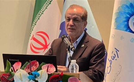 دکتر محمودزاده در همایش «همسویی راهبردی» شرکت مخابرات ایران: مدل برنامه‌ریزی، هزینه‌کرد و نوآوری؛ ستون‌های تحول است