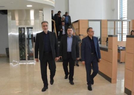 بازدید مدیرعامل بانک صنعت و معدن از شعبه صنعت با تأکید بر تحول دیجیتال و گسترش همکاری با بخش صنعت