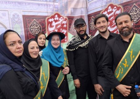 توزیع بیش از ۲ هزار لیوان چندبار مصرف در میان زائرین پیاده‌روی اربعین به منظور کاهش مصرف پلاستیک
