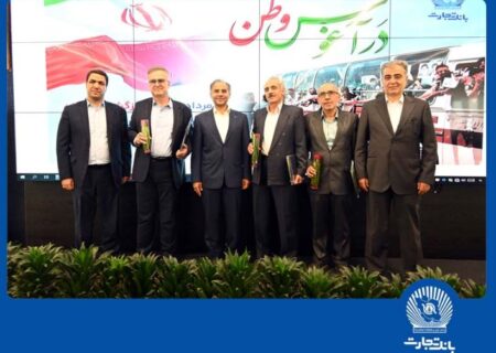 واژه معرفت و ایثار در وجود آزادگان معنا می‌شود