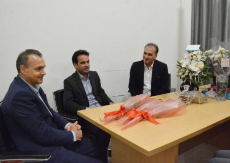 دیدار رئیس هیأت‌مدیره و مدیر امور حوزه مدیرعامل با پزشکان بانک صنعت و معدن