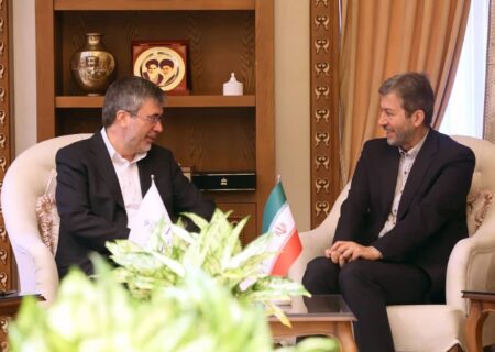 پشتوانه ۹۰ ساله بیمه ایران؛ امنیت اقتصادی سرمایه‌گذاران اصفهان