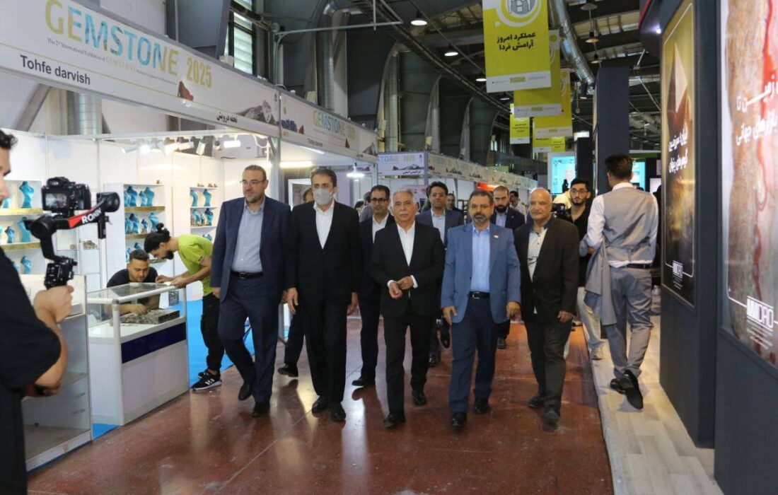آقاجانلو: نمایشگاه گوهرسنگ ها؛ فرصتی برای معرفی ظرفیت ها و افزایش سهم ایران در تجارت جهانی