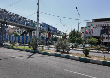 در منطقه۹؛ پل‌های عابر پیاده مکانیزه خیابان آزادی نوسازی می شوند