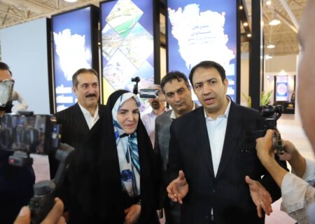 حضور مشاور رئیس‌جمهور در پاویون اختصاصی مناطق آزاد در ششمین نمایشگاه بین‌المللی حمل و نقل و لجستیک