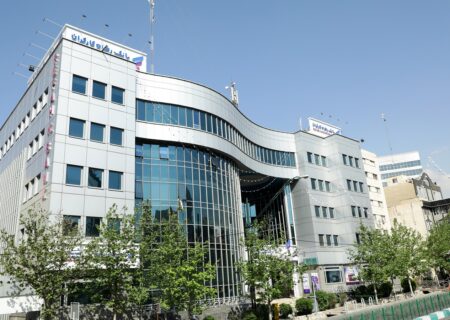 رتبه برتر بانک رفاه کارگران در بین شرکت‌ها و موسسه‌های تابعه سازمان تامین اجتماعی