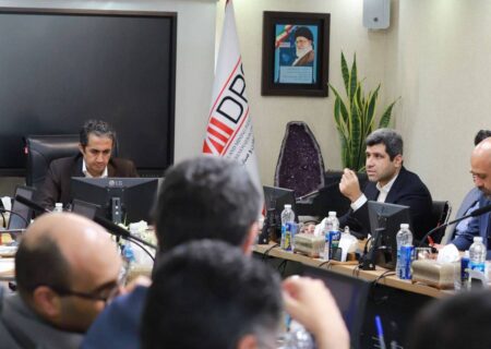 نقدینگی جامعه از مسیر گواهی سپرده کالایی راهی تولید می‌شود/بورس کالا می‌تواند به هاب بزرگ منطقه تبدیل شود