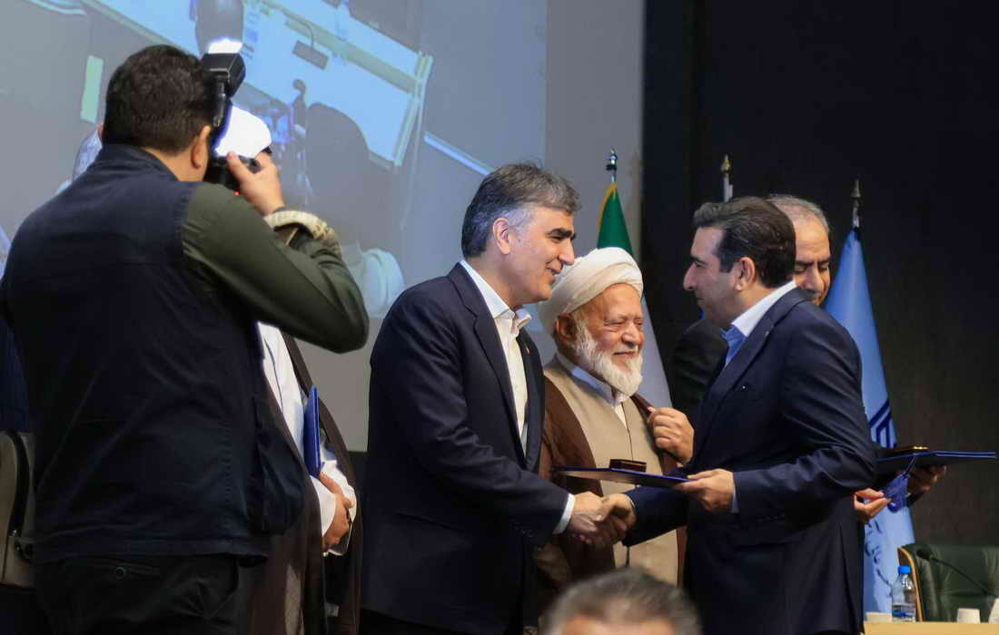 تجلیل از بانک توسعه تعاون در سی‌وپنجمین همایش بانکداری اسلامی