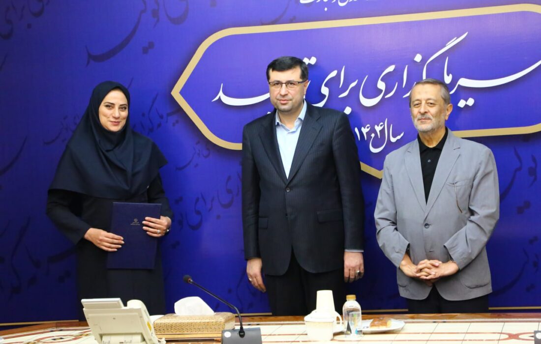 تقدیر رئیس ستاد بزرگداشت روز ملی صنعت و معدن از مدیر روابط عمومی ایمیدرو