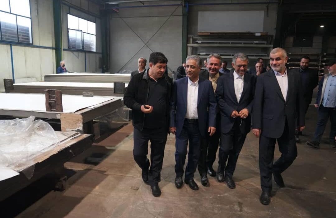 اردبیل در مسیر توسعه؛ حضور دکتر نیکزاد با همراهی دکتر شایان در واحدهای صنعتی این استان