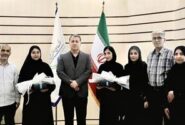 گام نخست دانش آموزان عسلویه در مسیر دانش پزشکی/ مدیرعامل پتروشیمی پارس از سارا و حلیمه تجلیل کرد