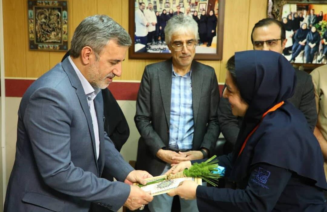 تجلیل شهردار منطقه ۱۲ از پرستاران بیمارستان های منطقه