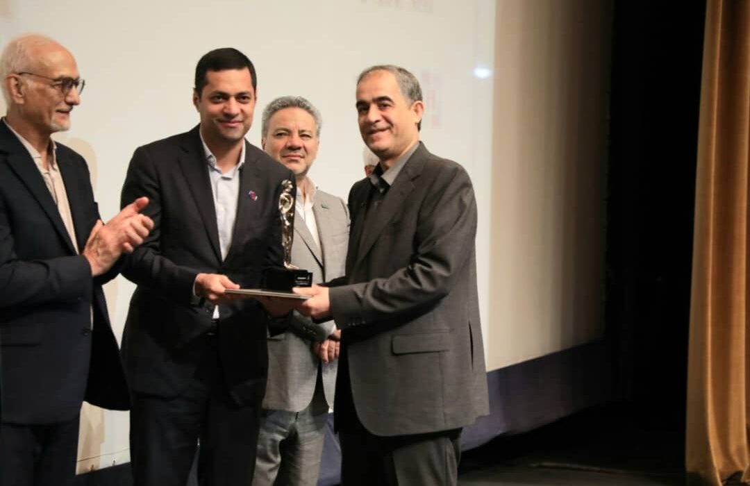 دکتر مهدی نصر آزادانی، مرد سال فولاد ایران شد