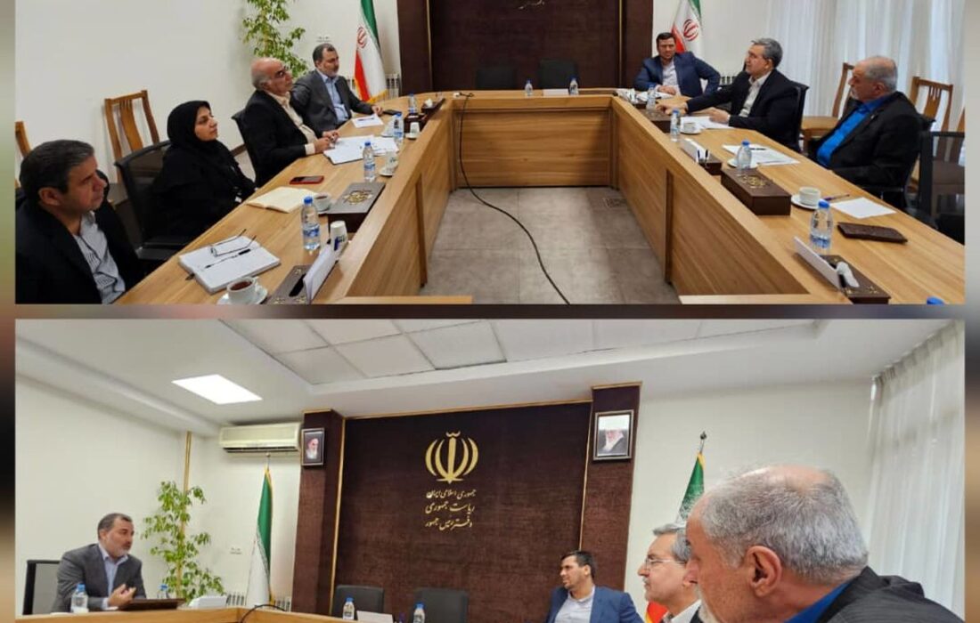 جلسه بررسی رفع ناترازی گاز صنایع در فصول پاییز و زمستان در دفتر ریاست جمهوری با حضور دکتر سبحانی