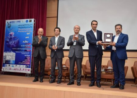 تقدیر دبیران ششمین رویداد سالانه فناوری مالی و دومین رویداد فین تک از مدیرعامل پست بانک ایران