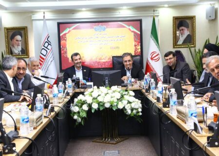 خلوصی: رشد ۱۳ درصدی بخش معدن؛ نیازمند ۳۰ میلیارد دلار سرمایه گذاری است/ تاکید بر برگشت وجوه حاصل از واگذاری سهام به ایمیدرو‌