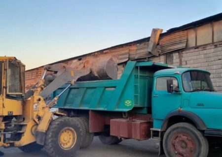 جمع‌آوری سه مرکز غیرمجاز دپوی پسماند خشک در ناحیه سه منطقه ۱۹