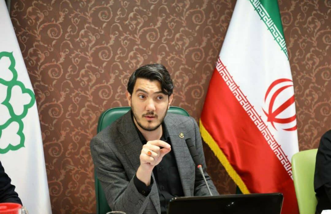 اصلاح الگوی مصرف در کنار توسعه انرژی‌های خورشیدی؛ محور برنامه‌های سال ۱۴۰۵ اداره کل محیط زیست