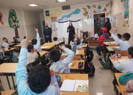 آموزش ۱۷ هزار نفر ساعت فرهنگ ترافیک به کودکان منطقه۲