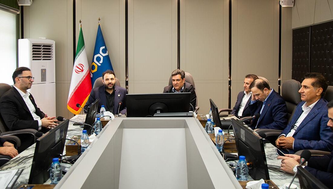 توسعه همکاری‌های مالی و سرمایه‌گذاری میان بانک شهر و پتروشیمی نوری