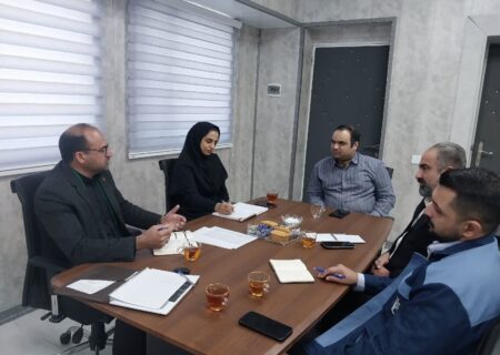 نشست هم‌اندیشی شرکت فولاد آلیاژی با مرکز فنی‌وحرفه‌ای بافق جهت توانمندسازی نیروی انسانی
