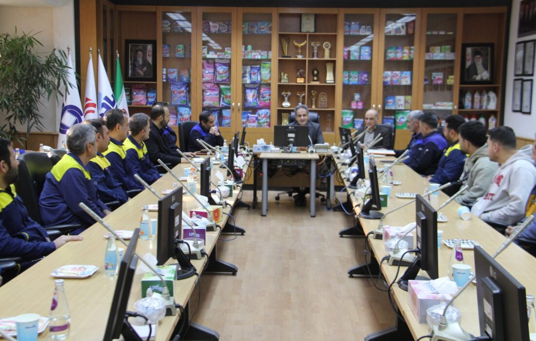 تجلیل پاکسان از کارکنان منتخب| تقدیر از قلب تپنده تولید