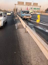  تعمیر فوری گاردریلهای آسیبدیده در بزرگراه آزادگان