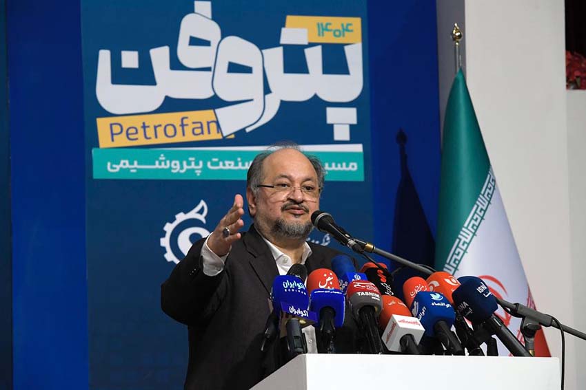 پتروفن یک رویداد ملی است/ معتقد به نظارت مشفقانه هستم نه نظارت مچگیرانه/ در نهاد فنی و اقتصادی همچون پتروشیمی، ما سوگیری سیاسی نداریم / تبدیل ایده به محصول لازمه بقای صنعت است