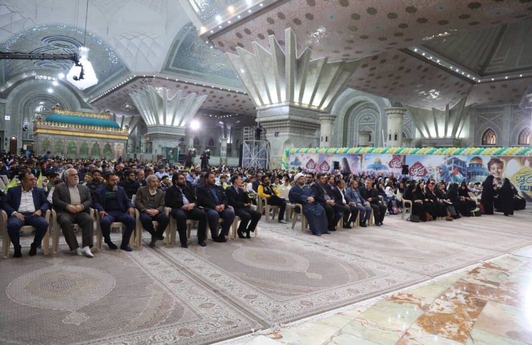 همایش نسل آرمانی با حضور ۲۰۰۰ دانشآموز قرآنی منطقه ۱۹ در حرم مطهر امام خمینی (ره)