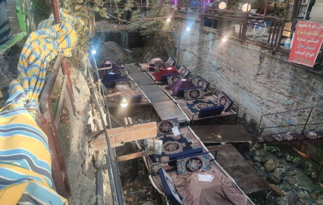 تخت های مستقر در بستر رودخانه دربند با دستور قضایی جمعآوری شد