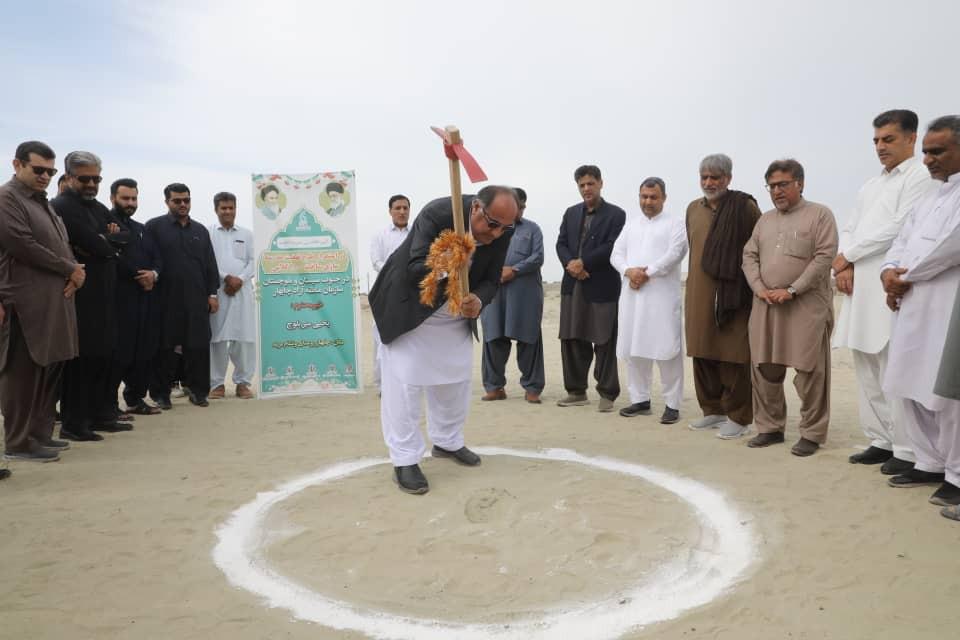 آیین کلنگ زنی احداث مدرسه ۴ کلاسه روستای وشنام مرید برگزار شد