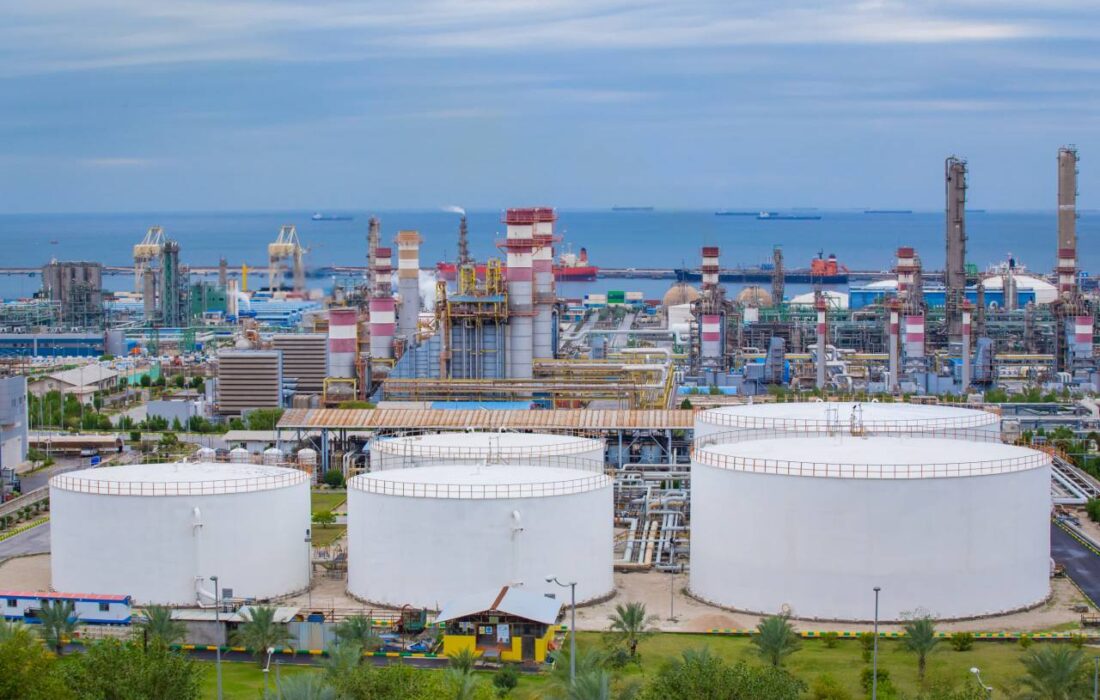 تعیین تکلیف قیمت‌گذاری خدمات جانبی پتروشیمی‌ها با مصوبه شورای‌عالی هماهنگی اقتصادی