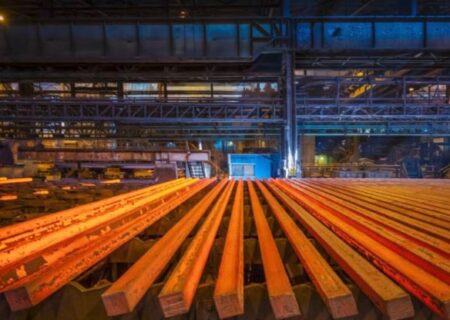 ۴۷ سال ایستادگی، خودباوری و عبور از وابستگی / فولاد خوزستان؛ از ایرانِ واردکننده فولاد پیش از انقلاب تا ایرانِ صادرکننده پس از انقلاب