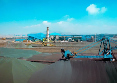 آثار و پیامدهای استقرار نظام ارز تک‌نرخی بر رقابت‌پذیری و عملکرد زنجیره فولاد