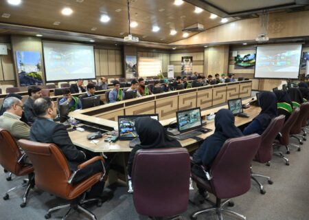 پایگاه اصلی آموزش‌های شهروندی، مدارس است