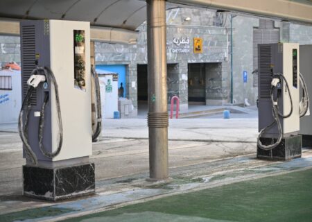 منطقه یک پیشگام در توسعه زیرساخت حمل‌ونقل پاک / بهره‌برداری از ۲ جایگاه شارژ خودروی برقی